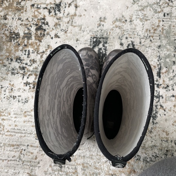 Kamik floral rain boots - Picture 4 of 5